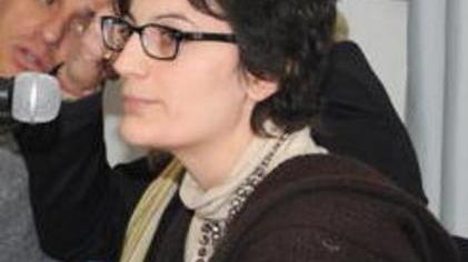 Orari più lunghi ed e-book: cresce la biblioteca