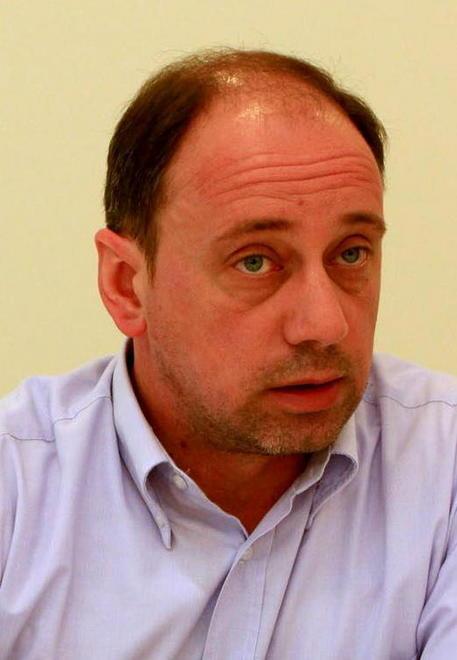 Pullman troppo pieni decine di studenti a piedi 