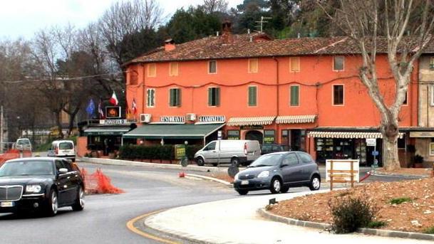 Lite per un parcheggio Soccorsa una donna incinta
