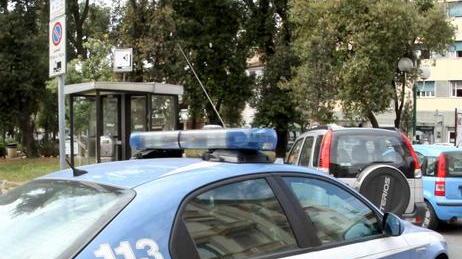 Picchiava la moglie madre dei suoi 3 figli Lo inguaia la suocera