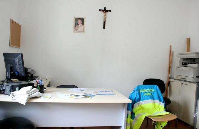 Niente crocifisso, il caso diventa politico L’assessore si dissocia dalla lettera che lo vieta 