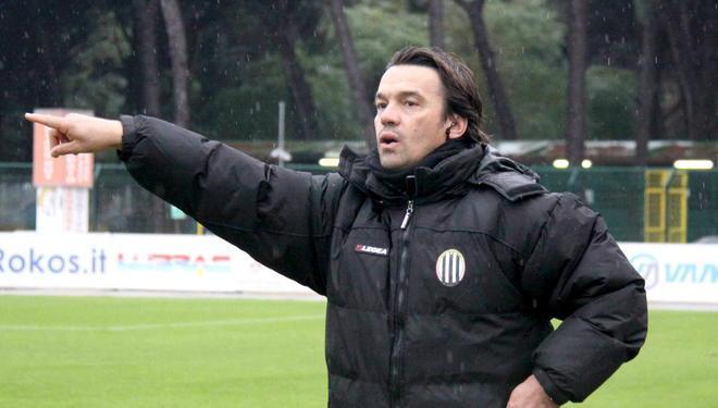 La Cremonese di Scienza avversaria del Viareggio 