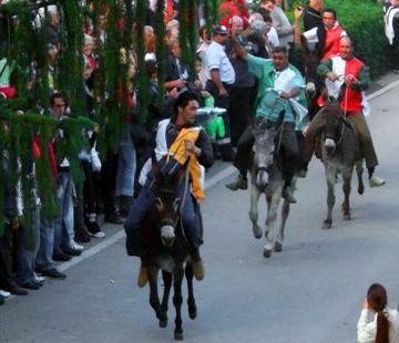 A Sassetta polenta e Palio dei ciuchi 