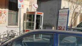 Meno auto in giro e più attenzione, multe dimezzate