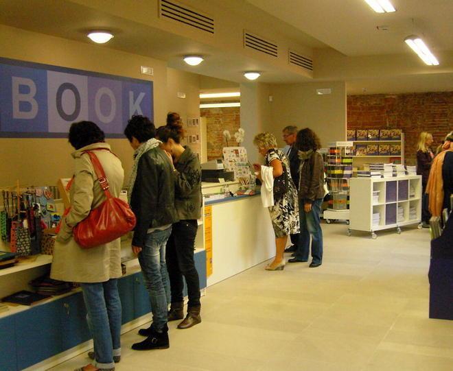 Una libreria dell’editore Felici a Palazzo Blu 
