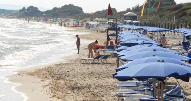 Sabbia del Cornia sulle dune in Costa est 