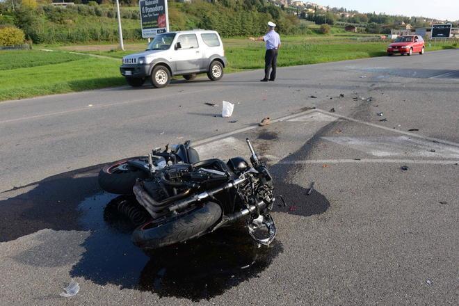 Morto il motociclista rimasto coinvolto in un incidente a Peccioli 