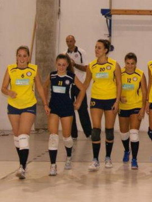 Pallavolo: le cussine partono bene 