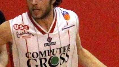 La difesa Use è inox Costone umiliato