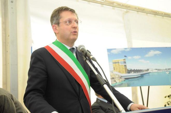 L’assemblea del Pd: niente primarie per il sindaco 