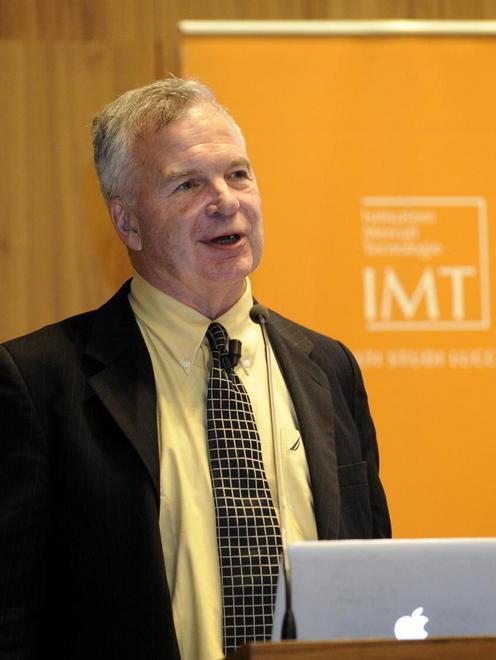 Imt premia il padre dell’Econofisica 