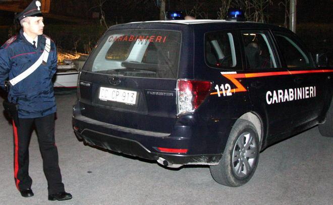 Furto in villa, rubano auto, soldi e rolex 