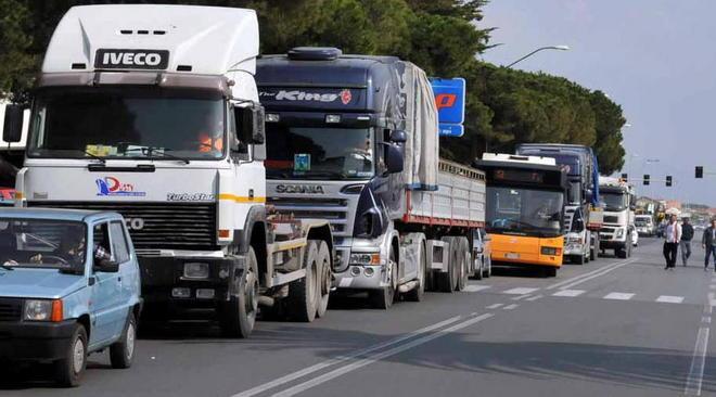 L’autotrasporto protesta: «La viabilità ci penalizza» 