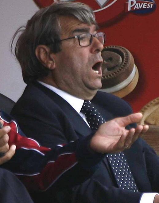 Tuona anche Maroni «Il Ministero affronti il caso con durezza»