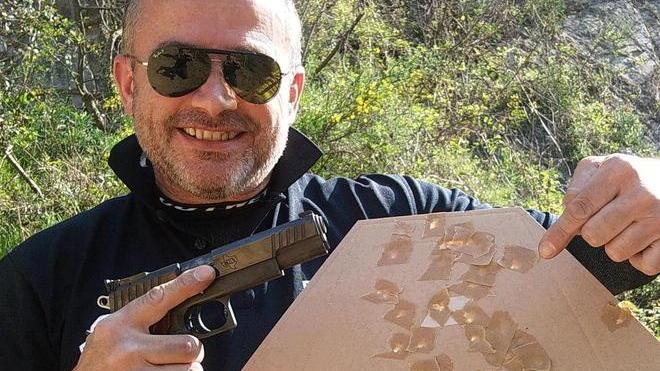 Abile con la pallaovale, micidiale con la pistola