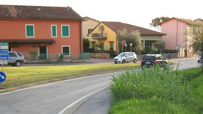 Via del Gallo: sparito il cartello con i divieti