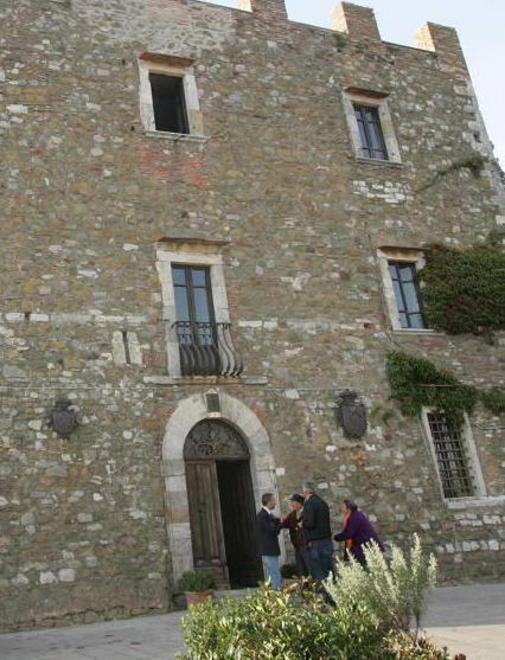 Postazione 118, Lega contro Galli 