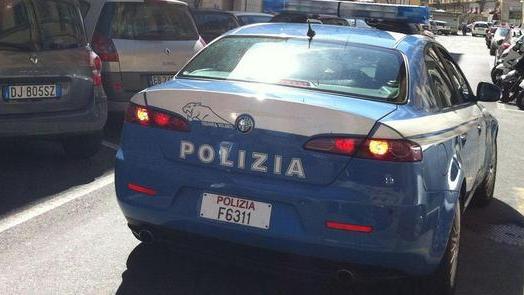 Droga nascosta negli slip: patteggia