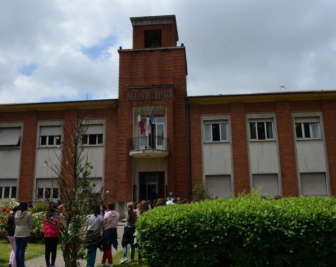 Utilizzava la macchina del municipio per scopi personali 