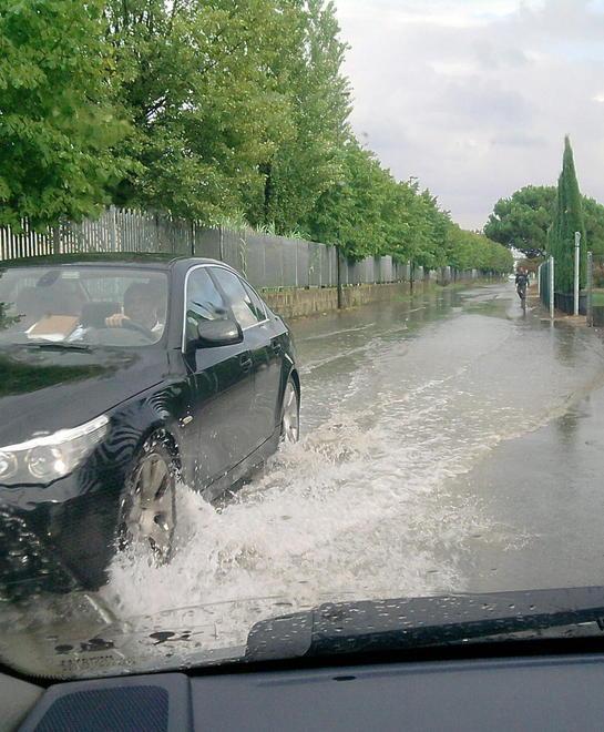 Raccolta firme per via Alfieri 