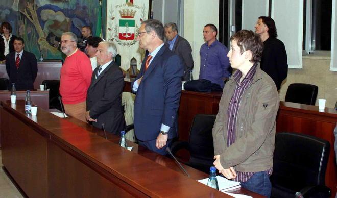 «Chi controlla il commissario?» 
