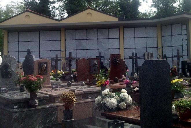 Nuovi colombari nel cimitero di S. Ginese