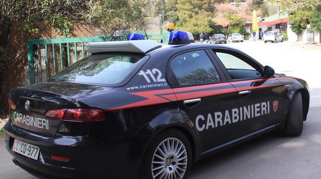 Funghi allucinogeni e hashish: arrestato 