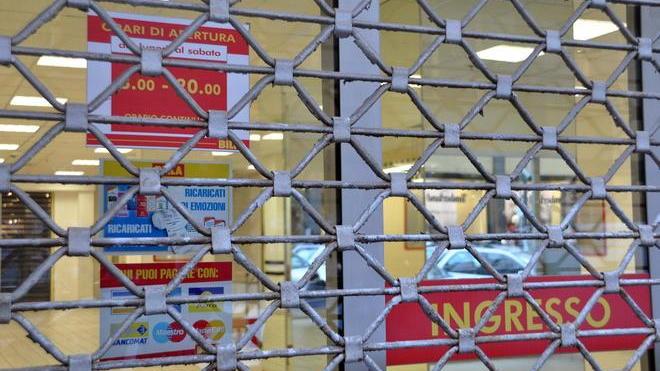 Conad sbarca in via Grande salvi tutti i dipendenti Billa