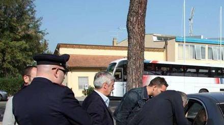 Più volanti della polizia vicino alla superstrada