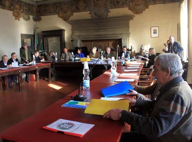 «Una commissione sui debiti» 