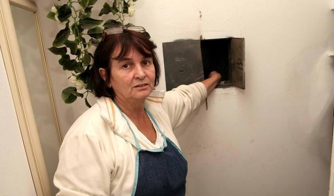 Va a fare la spesa e le ripuliscono la casa 