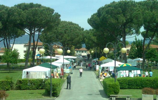 Festa in piazza per i 100 anni di Porcari 
