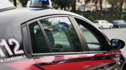 Vanno al ristorante, casa svaligiata