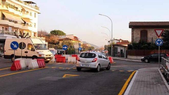Fingono incidente in auto per truffare gli anziani