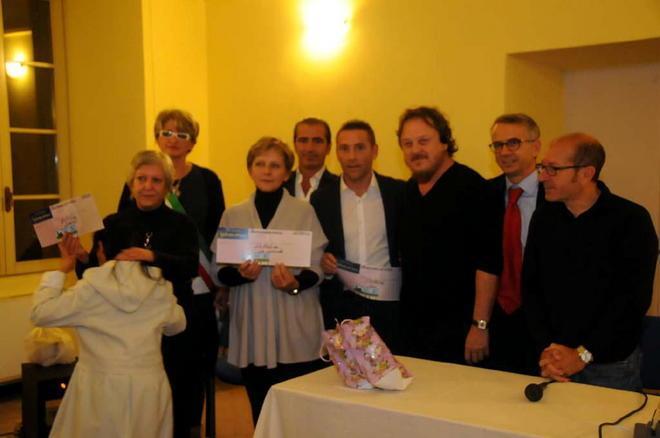 Pontremoli, consegnati i soldi della “Partita del cuore” 