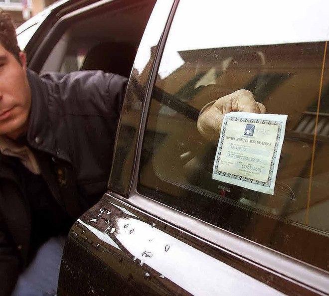 Sorpresa sulle polizze auto: costano fino al 18% meno 