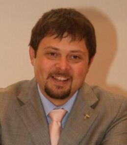 Consiglio comunale compatto «le stazioni non si chiudono» 