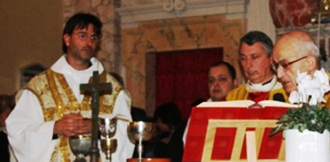 Valle Benedetta, fedeli in festa per l’arrivo del nuovo parroco