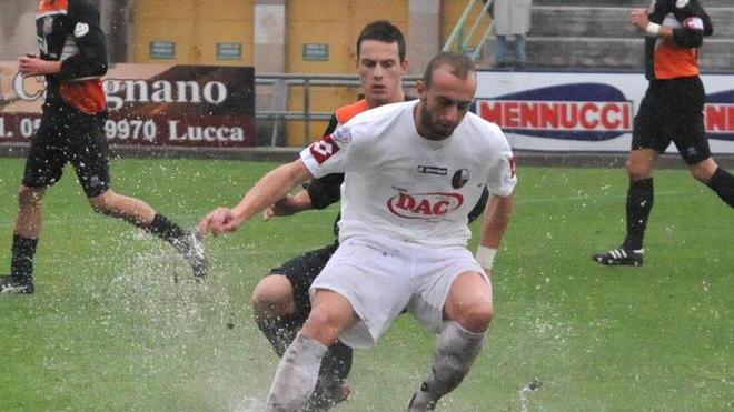 Lucchese, tre partite per guadagnare punti sul gruppo di testa