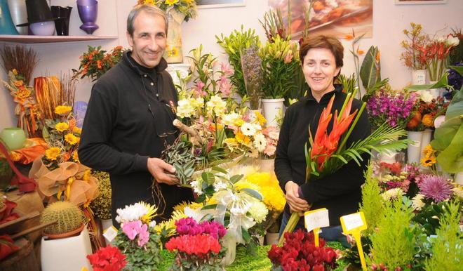 Fiori e gioielli in omaggio ai concorrenti 