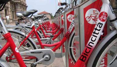 Una città da pedalare affittando le bici con il bike-sharing 