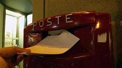 Incendia cassetta delle Poste con un mozzicone di sigaretta