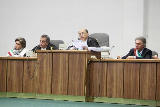 I suoceri tentano di incastrare la nuora: arrestati insieme a poliziotto e investigatore privato 