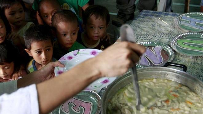 In aiuto ai bambini senza cibo raccolti quintali di alimentari