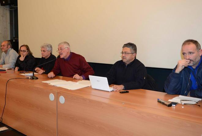 Vite in bilico, alla ricerca di certezze 
