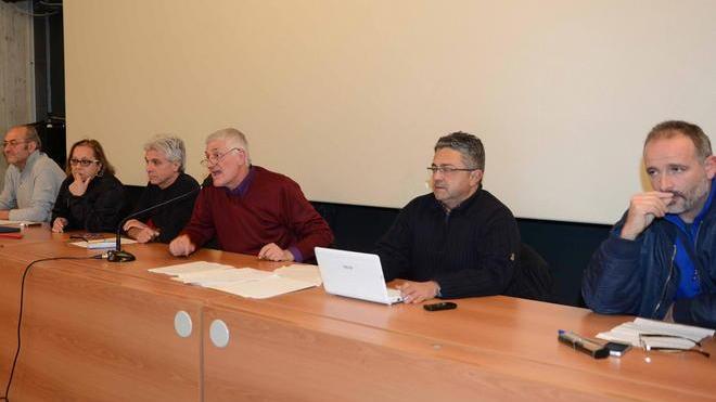 Vite in bilico, alla ricerca di certezze