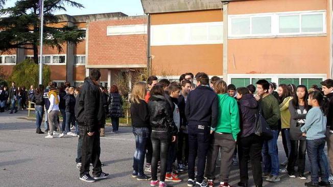 Il Fermi contro il governo «No a 6 ore in più in aula»