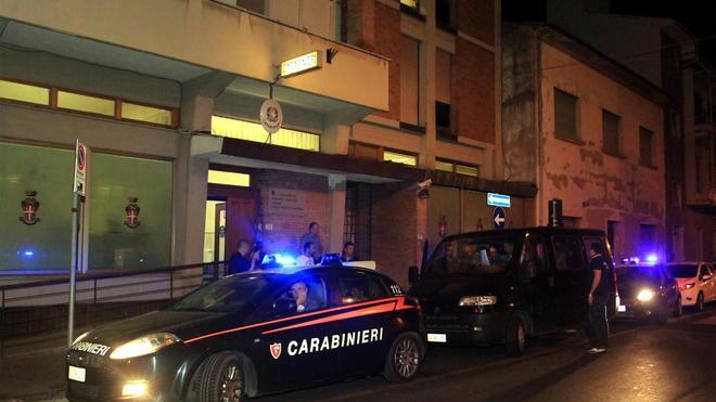Venditore ambulante ruba 100 euro a un’anziana: arrestato al bar