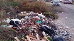 Una discarica di rifiuti al Vallo degli Arcieri
