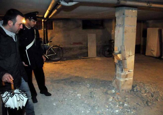 Rischio crollo, evacuato un palazzo 